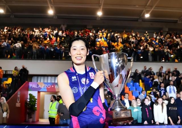 开云官方网站-两回合砍下43分朱婷王者归来 东奥会后首夺冠军