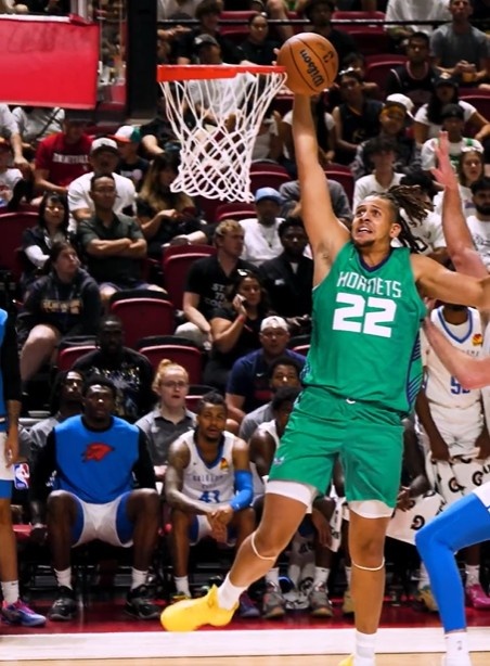 G联盟场均15分8板！Shams：鹈鹕将和中锋约什·奥杜罗签双向合同